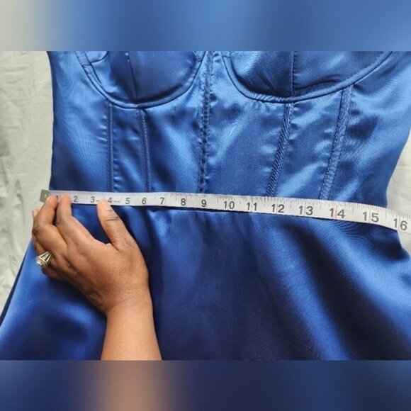 B. Smart Sweetheart Neck Flare Dress. Blue Size 13 - Picture 9 of 9